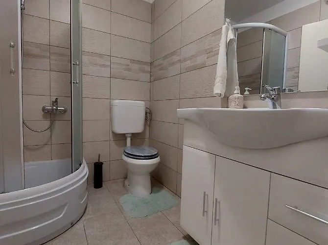 アパート Orchidea